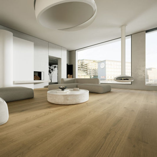 Modern living room featuring Vandyck Progettista 107 light brown European oak engineered hardwood floor.