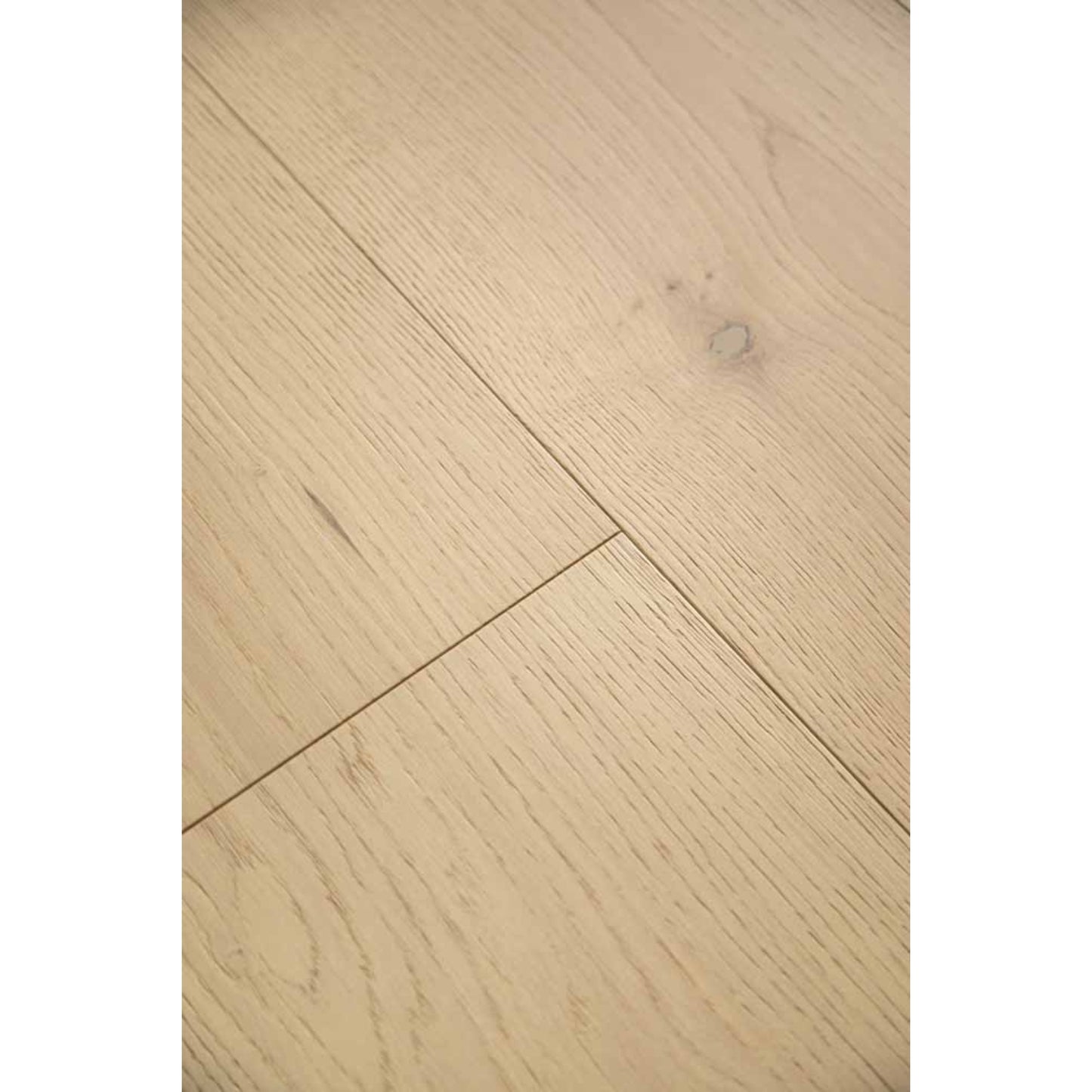 Close-up texture of brushed finish and natural knots on Stella 804 roasted pecan oak plank.