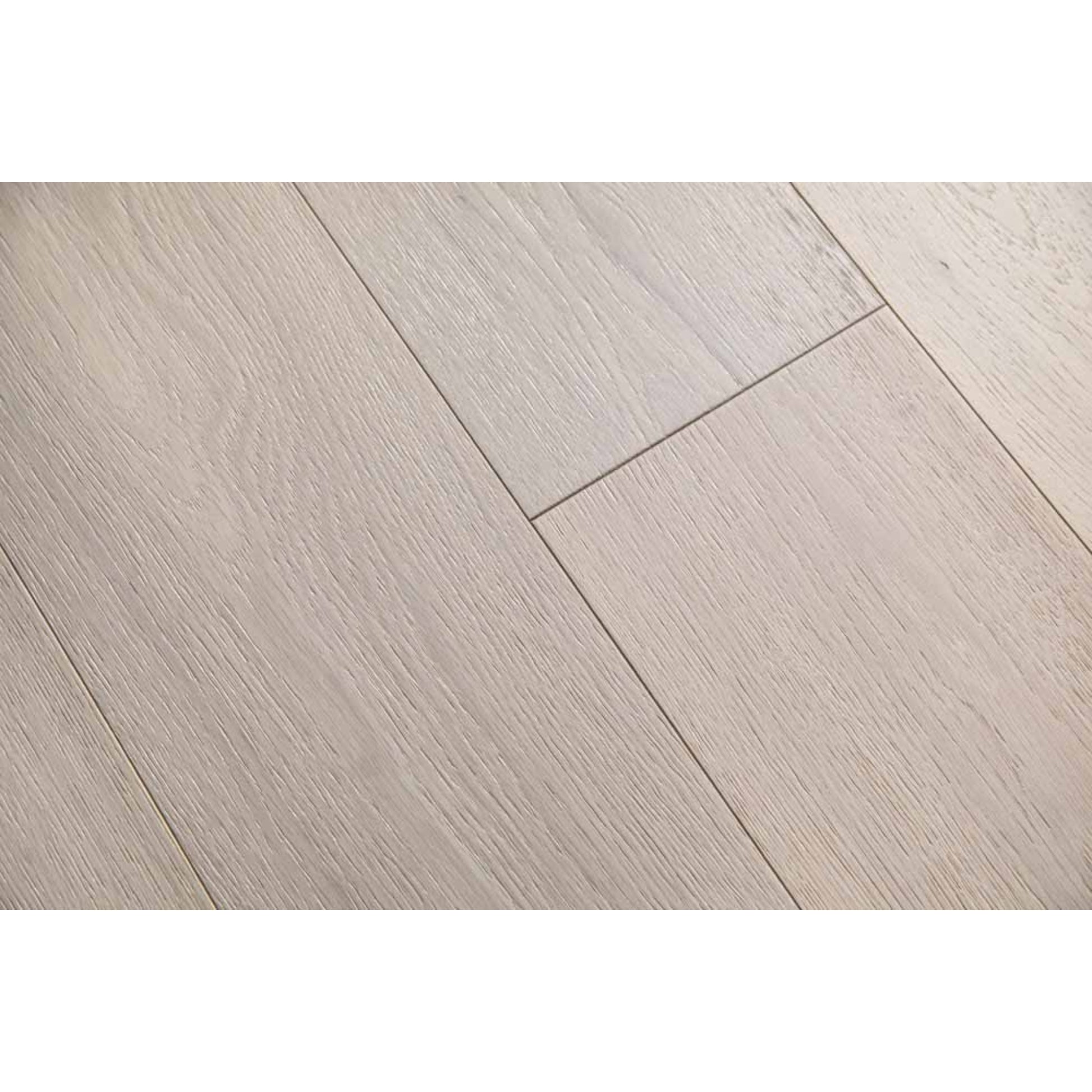 Close-up texture of wire-brushed finish on Vandyck Lusso 220 European white oak plank.