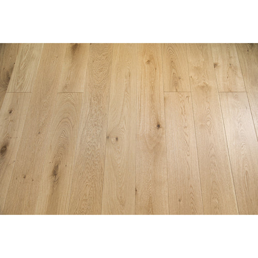 Vandyck Lusso 231 wire-brushed truffle brown European oak engineered wood flooring planks.
