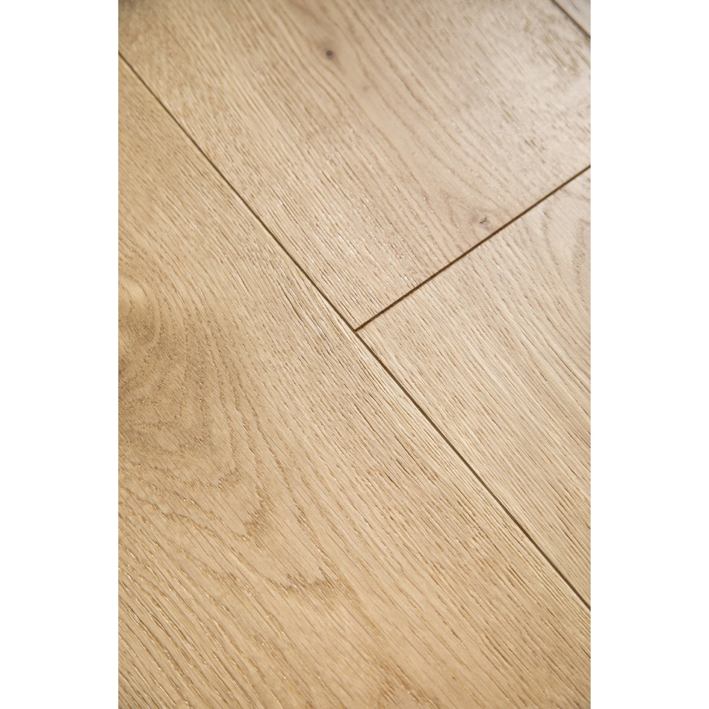 Close-up texture of wire-brushed finish on Vandyck Lusso 231 truffle brown European oak plank.