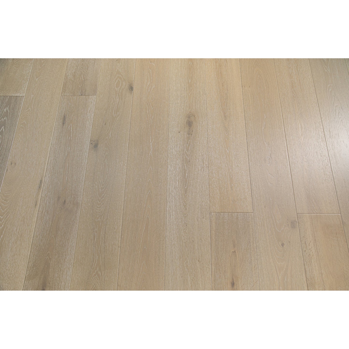Vandyck Lusso 215 wire-brushed European white oak engineered wood flooring planks.