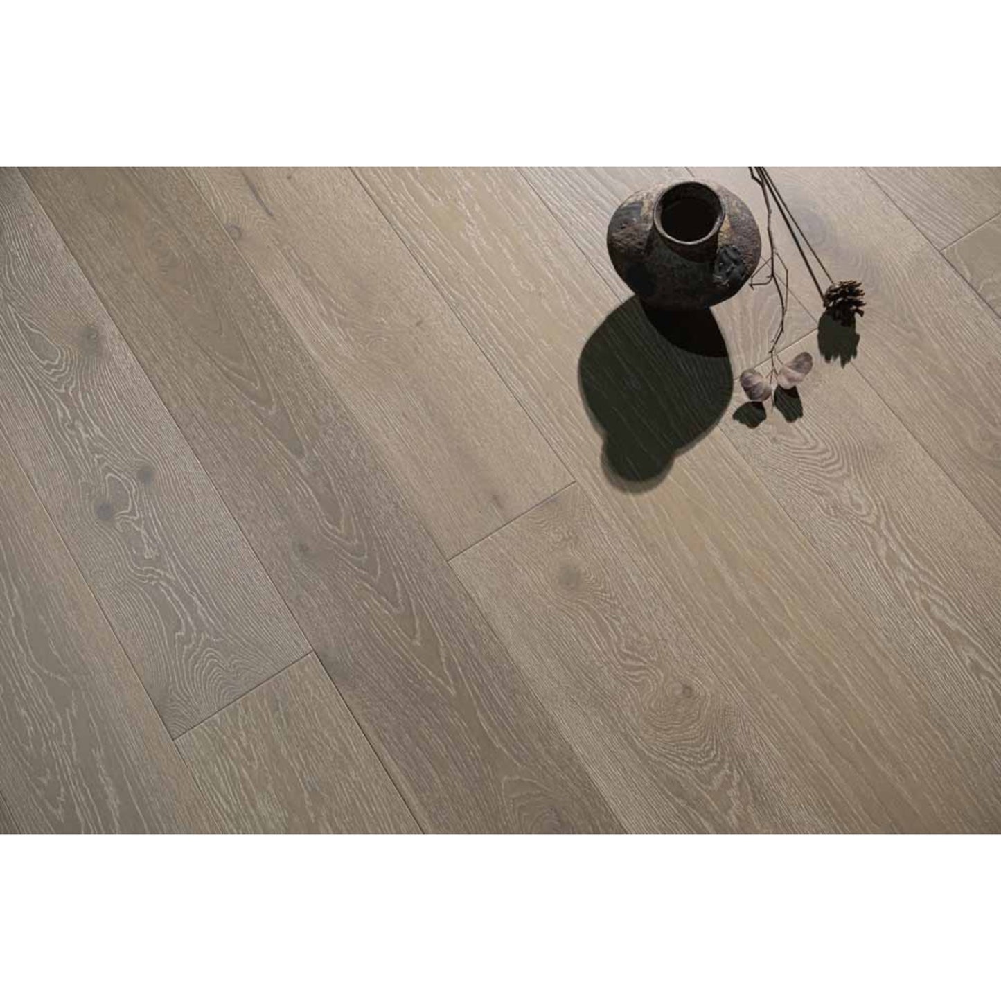Vandyck Progettista 109 wire-brushed natural European oak engineered wood flooring planks.