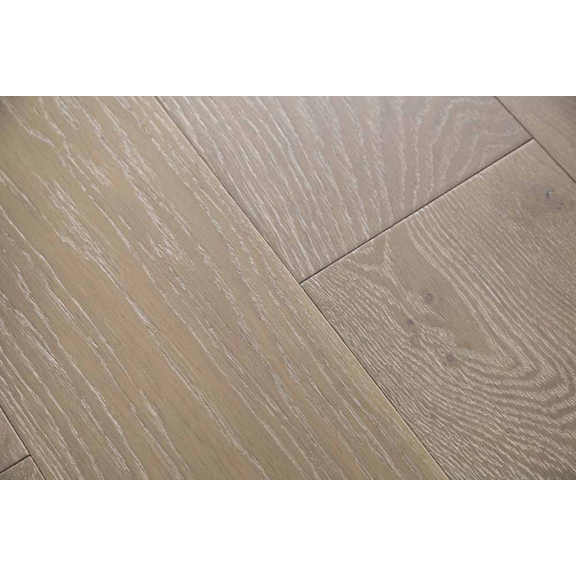 Close-up texture of wire-brushed finish on Vandyck Progettista 109 natural European oak plank.